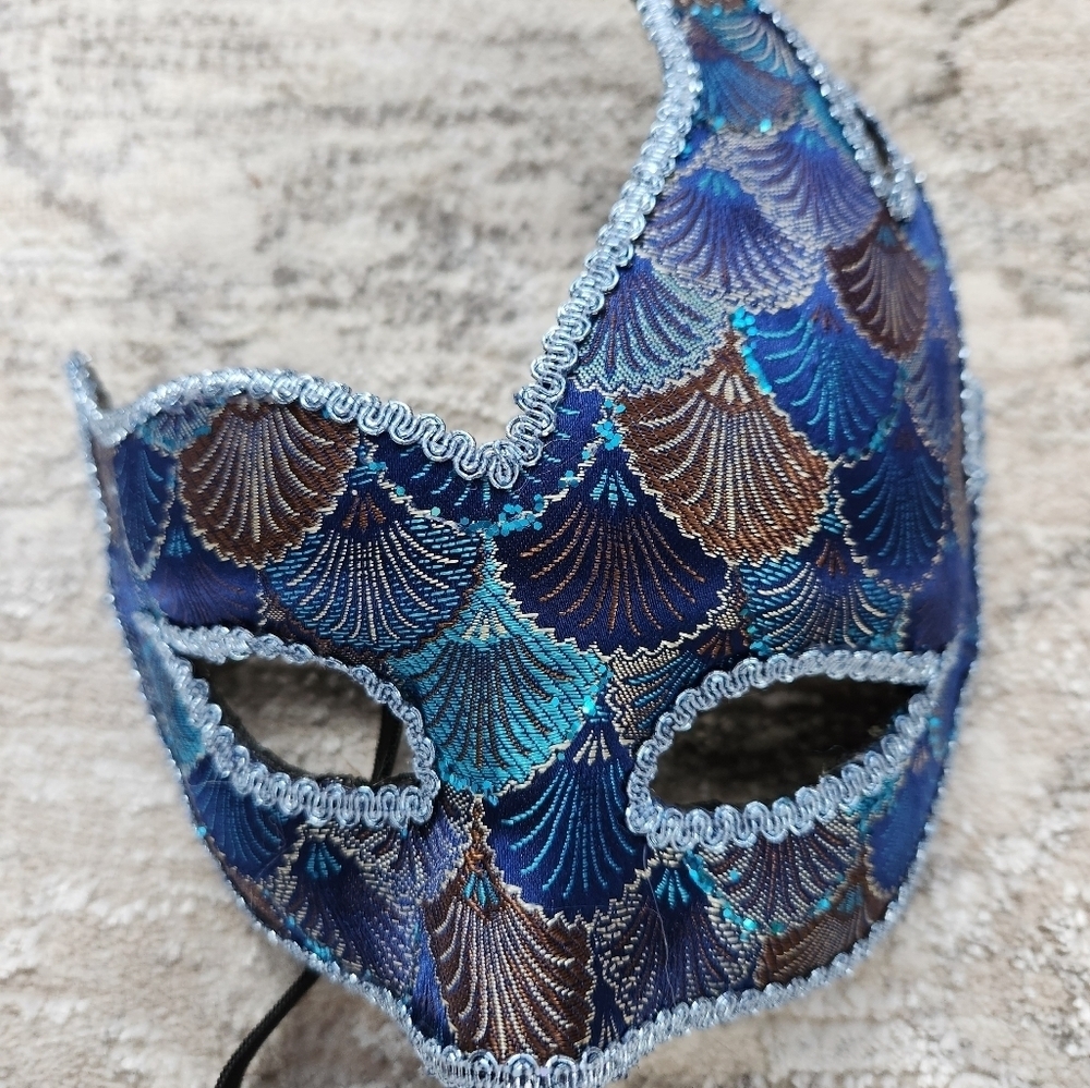 Elegant Blue and Brown Masquerade Mask - Picture 1 of 2